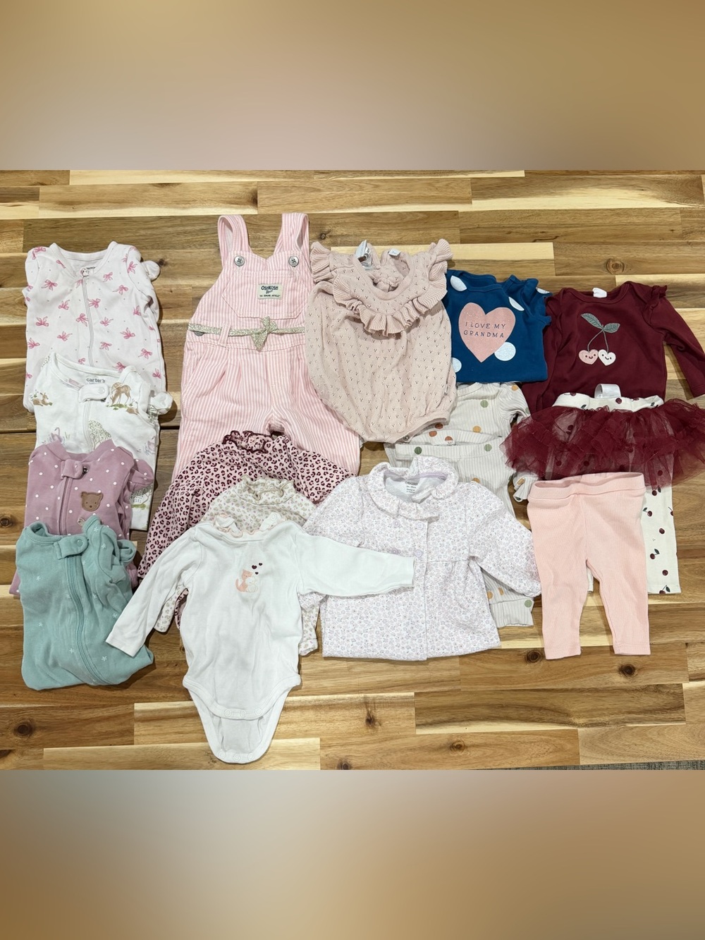 Baby Girl 3M Clothing Bundle | Carter’s, OshKosh, H&M, Obaïbi & More | 16 Pieces